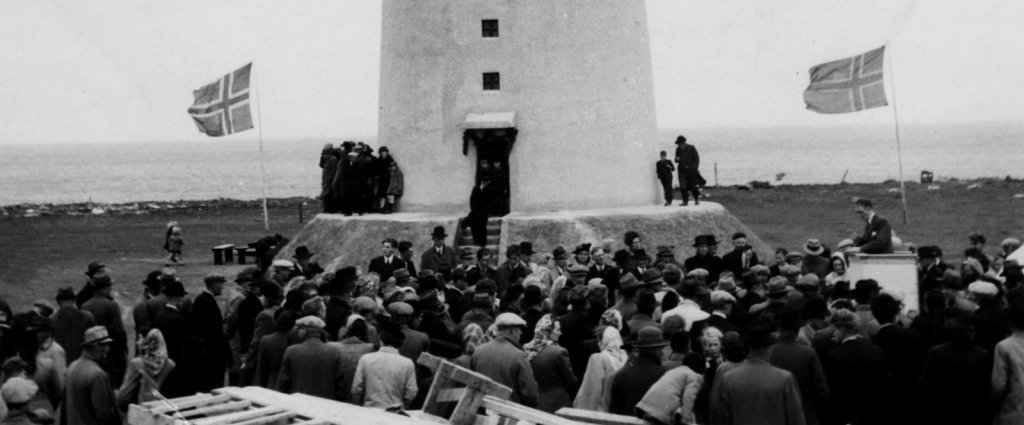 Garðskagaviti, vígsla 1944