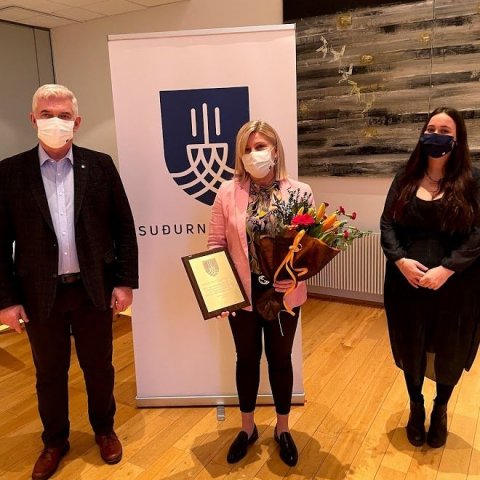 Guðlaug Helga Sigurðardóttir - Viðurkenning fyrir óeigingjarnt starf í íþrótta og æskulýðsmálum í Suðurnesjabæ.