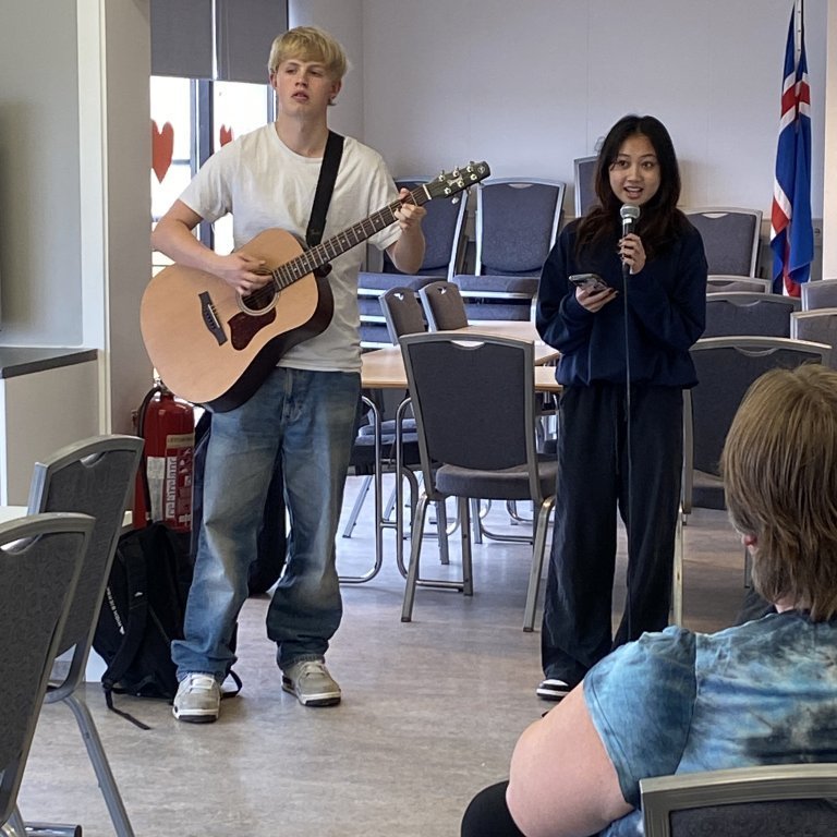 43156289-9595-431c-a992-f596a452e935