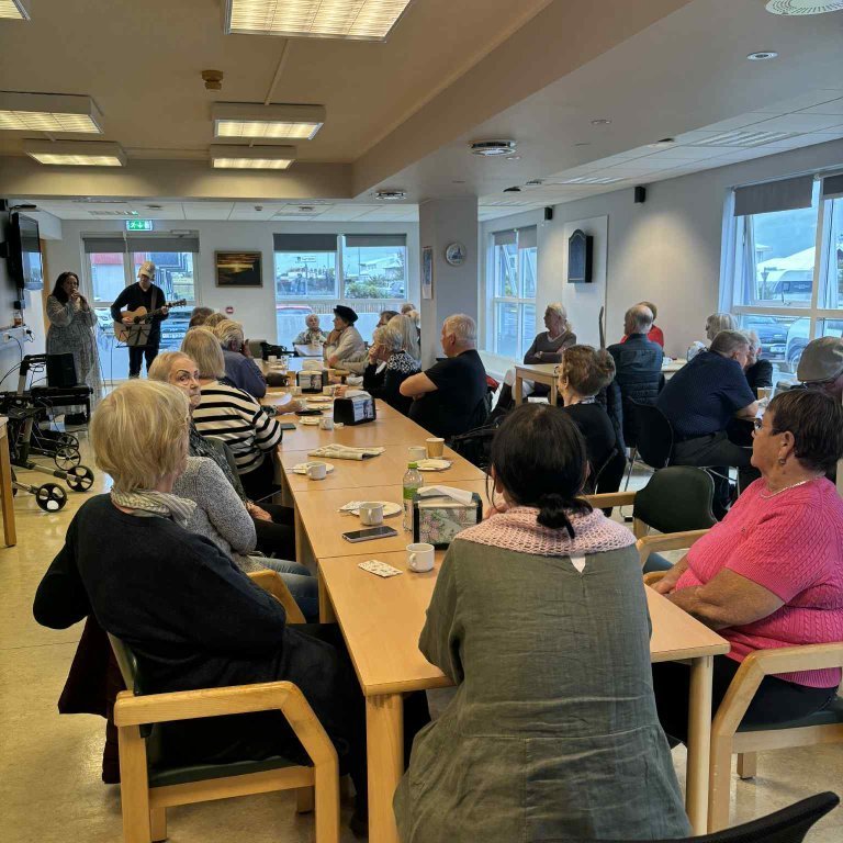 147797d0-25a5-4ac9-84db-6bcfe9834315