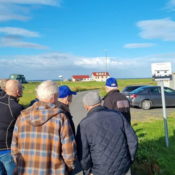 9fb1a4b8-8f23-4d13-96fe-9d8729ec9d32