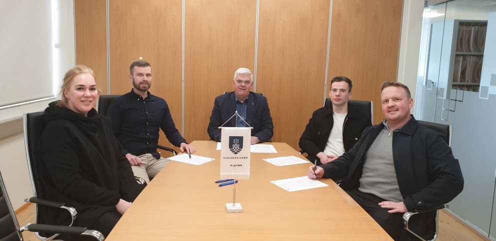 Undirritun samninga við íþróttafélög