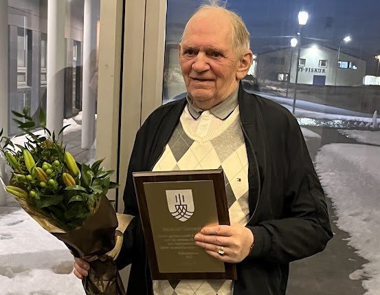 Benedikt hýtur viðurkenningu fyrir óeigingjarnt starf að íþrótta- og æskulýðsmálum