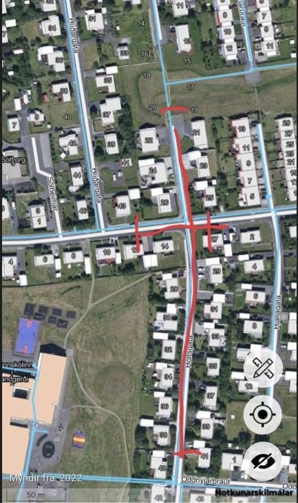 Kaldavatslaust við Ásabraut og Holtsgötu