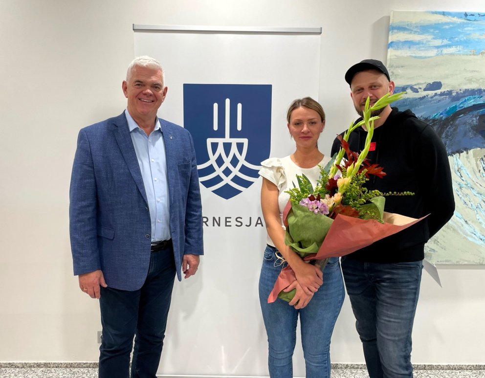 Á myndinni : 

Magnús Stefánsson
Monika Tesarska 
Andrzej Mrozinski