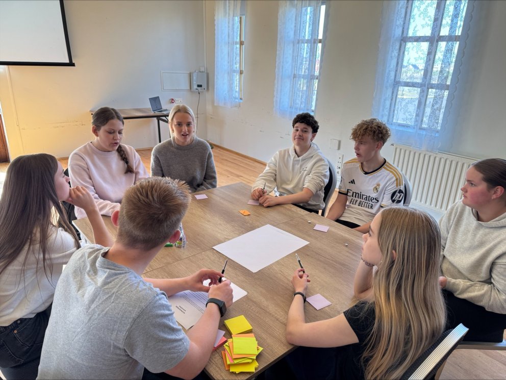 Fyrsta barna- og ungmennaþing Suðurnesjabæjar haldið með glæsibrag