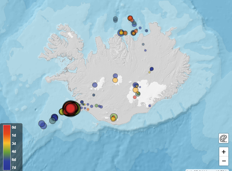 Aðgerðastjórn fylgist grannt með gangi mála vegna jarðskjálftahrinu á Reykjanesi