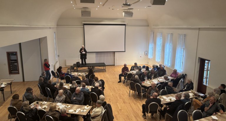 Í góðum félagsskap fyrir eldri borgara